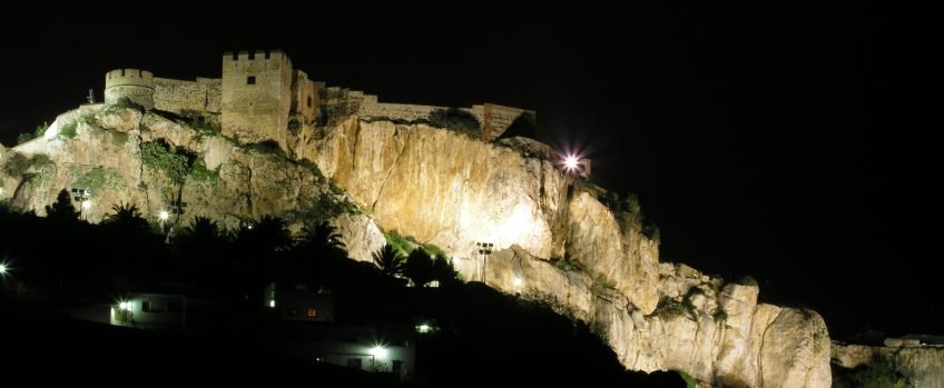 The Castle-Alcazaba of Salobreña in the Islamic Period (13th – 15th Century)